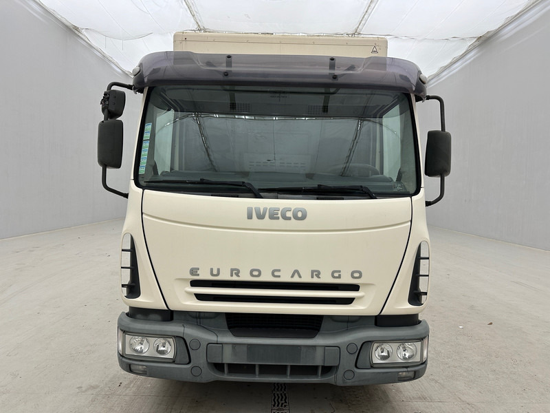 Iveco Eurocargo 90E17* - Camión caja cerrada: foto 2 Iveco Eurocargo 90E17* - Camión caja cerrada: foto 2