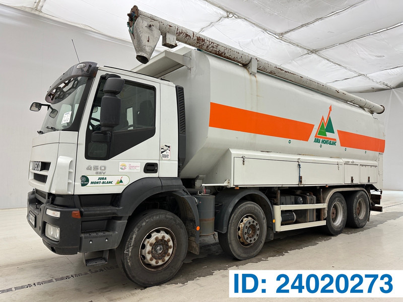 Iveco Eurotrakker 450 - Camión cisterna: foto 1 Iveco Eurotrakker 450 - Camión cisterna: foto 1