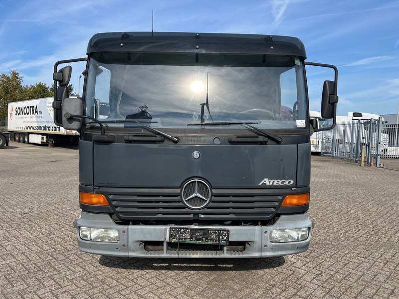 Mercedes-Benz Atego 815 - Camión portavehículos: foto 2 Mercedes-Benz Atego 815 - Camión portavehículos: foto 2