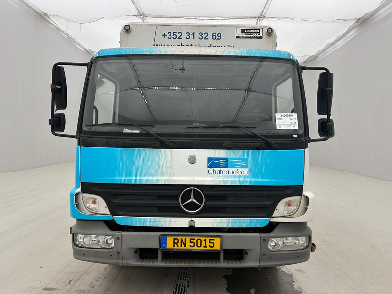 Mercedes-Benz Atego 916 - Camión caja cerrada: foto 2 Mercedes-Benz Atego 916 - Camión caja cerrada: foto 2