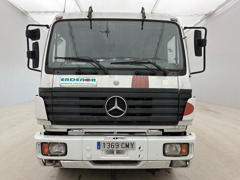 Mercedes-Benz SK 1831 - Camión volquete, Camión grúa: foto 2 Mercedes-Benz SK 1831 - Camión volquete, Camión grúa: foto 2