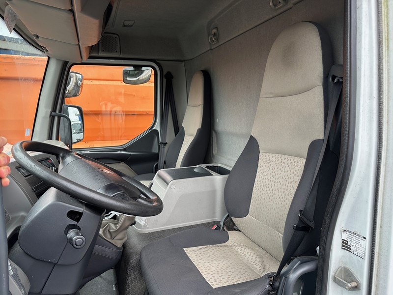 Camión caja cerrada Renault Midliner 180 DXi: foto 9