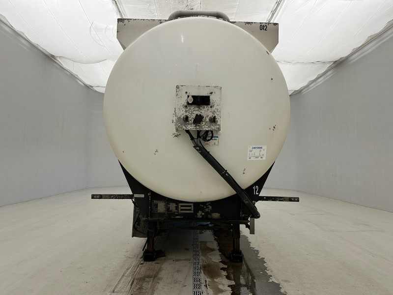 Stokota Tank 39000 L - Semirremolque cisterna: foto 2 Stokota Tank 39000 L - Semirremolque cisterna: foto 2