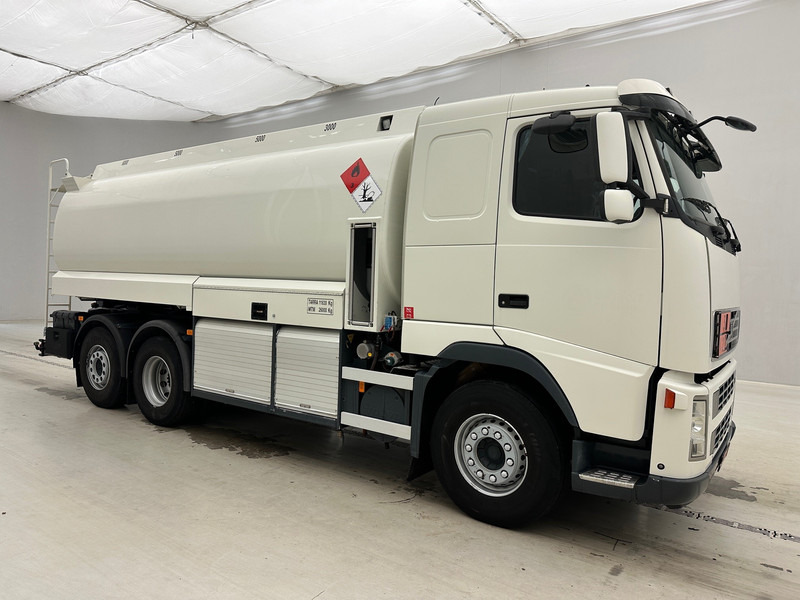 Volvo FH 440 - 6x2 - Camión cisterna: foto 3 Volvo FH 440 - 6x2 - Camión cisterna: foto 3