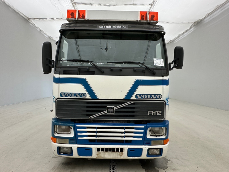 Volvo FH12.380 - 6x2* - Camión grúa: foto 2 Volvo FH12.380 - 6x2* - Camión grúa: foto 2