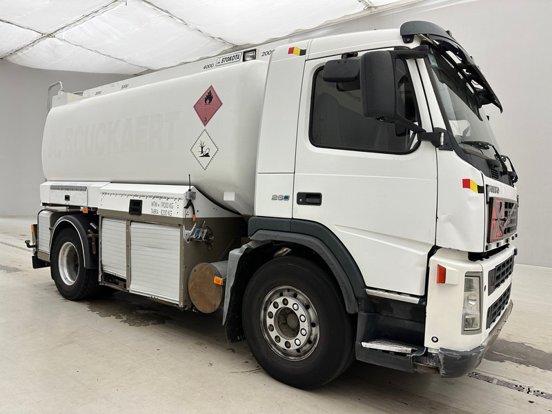 Volvo FM9.260 - Camión cisterna: foto 3 Volvo FM9.260 - Camión cisterna: foto 3
