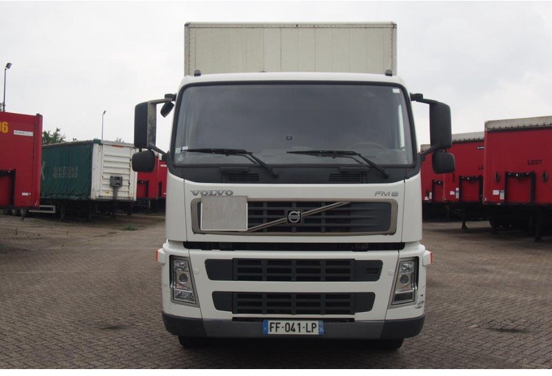 Volvo FM9.260 - Camión caja cerrada: foto 2 Volvo FM9.260 - Camión caja cerrada: foto 2