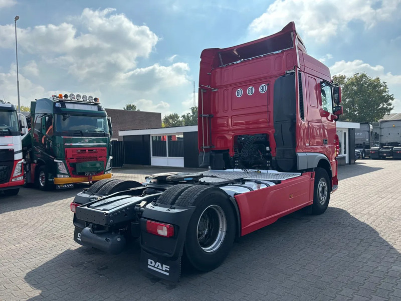 DAF XF 510 Spacecab Retarder Euro 6 - Cabeza tractora: foto 4 DAF XF 510 Spacecab Retarder Euro 6 - Cabeza tractora: foto 4