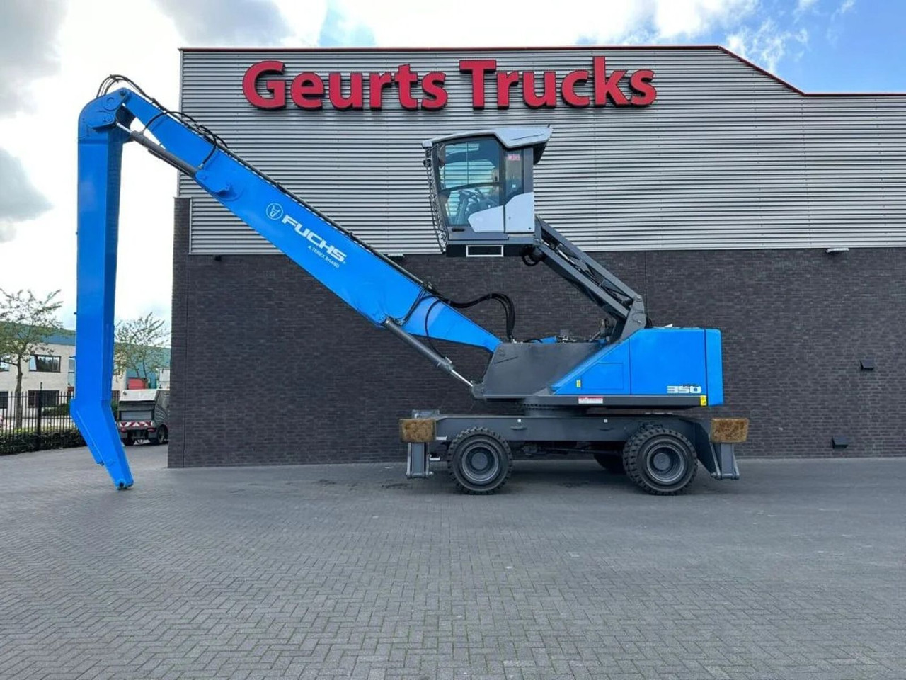 Fuchs MHL 350 MATERIAL HANDLER/UMSCHLAGBAGGER/OVERSLAG - Grúa torre: foto 1 Fuchs MHL 350 MATERIAL HANDLER/UMSCHLAGBAGGER/OVERSLAG - Grúa torre: foto 1