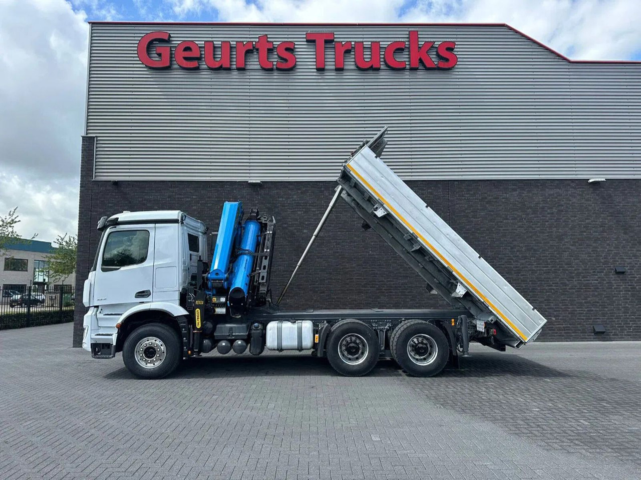 Camión grúa Mercedes-Benz Arocs 3351 963-2-E 6X4 KIPPER / TIPPER + PALFING: foto 18