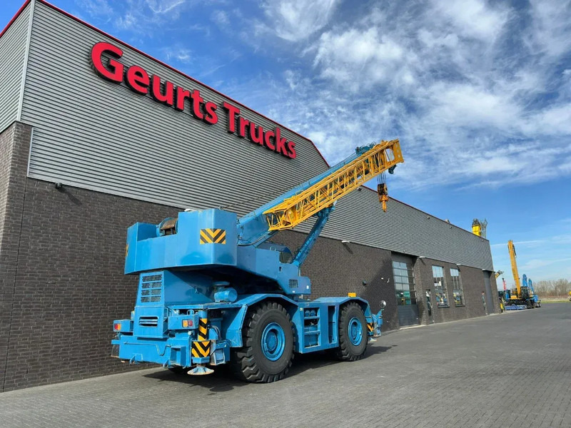 Tadano GR-700E-1-00211 + JIB ROUGH TERRAIN CRANE/RT CRANE - Grúa para terrenos difíciles: foto 5 Tadano GR-700E-1-00211 + JIB ROUGH TERRAIN CRANE/RT CRANE - Grúa para terrenos difíciles: foto 5