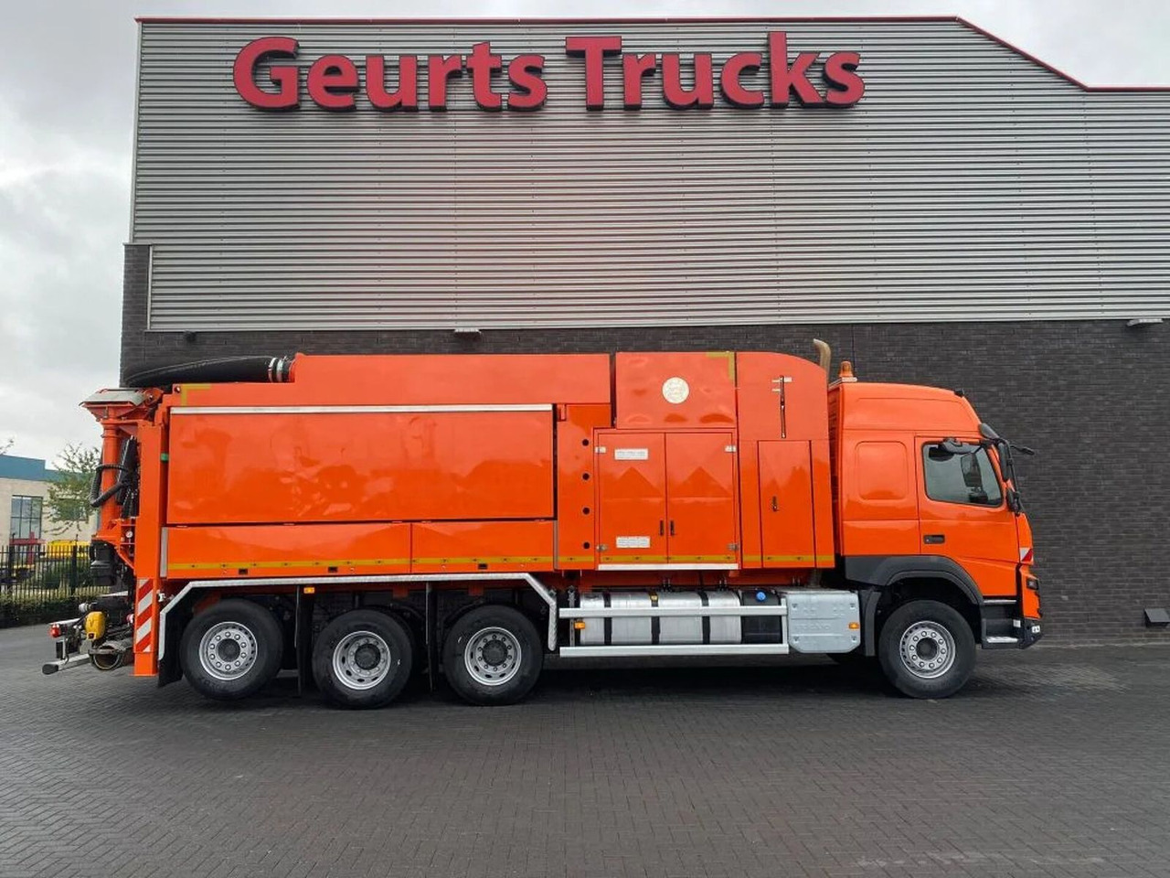 Volvo FMX 510 8X4 TRIDEM + MTS DINO 5 SAUGBAGGER/SUCTI - Limpieza de alcantarillado: foto 4 Volvo FMX 510 8X4 TRIDEM + MTS DINO 5 SAUGBAGGER/SUCTI - Limpieza de alcantarillado: foto 4
