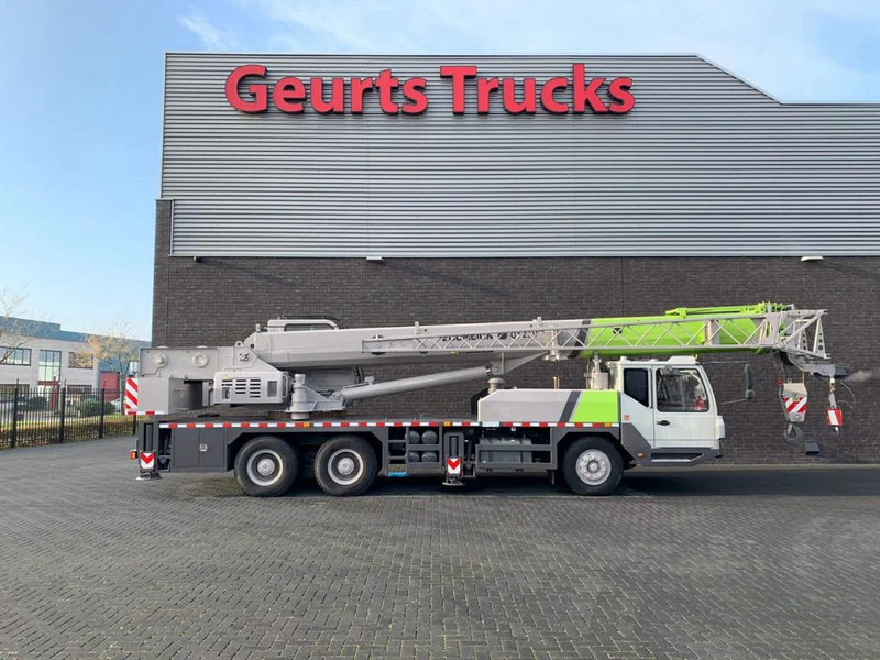 Zoomlion QY25V51.5 25 TONS CRANE/KRAN/GRUA/KRAAN - Grúa todo terreno: foto 4 Zoomlion QY25V51.5 25 TONS CRANE/KRAN/GRUA/KRAAN - Grúa todo terreno: foto 4