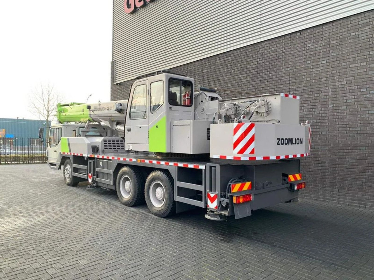 Zoomlion QY25V51.5 25 TONS CRANE/KRAN/GRUA/KRAAN - Grúa torre: foto 3 Zoomlion QY25V51.5 25 TONS CRANE/KRAN/GRUA/KRAAN - Grúa torre: foto 3