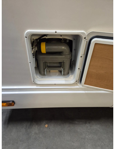 Autocaravana perfilada Camper ROLLER TEAM AUTOROLLER 595 P..... trekhaak,eerste eigenaar.: foto 9