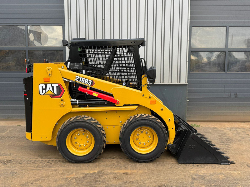 Caterpillar 216B3 - Cargadora de ruedas: foto 4 Caterpillar 216B3 - Cargadora de ruedas: foto 4