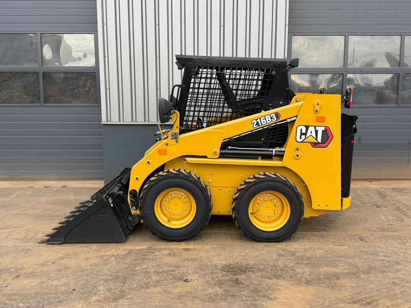 Caterpillar 216B3 - Cargadora de ruedas: foto 1 Caterpillar 216B3 - Cargadora de ruedas: foto 1