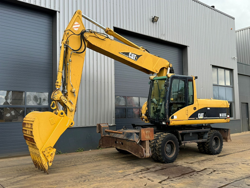 Caterpillar M322C - Hydraulic stabilizers / VA Triple boom / CE-certified, - Excavadora de ruedas: foto 4 Caterpillar M322C - Hydraulic stabilizers / VA Triple boom / CE-certified, - Excavadora de ruedas: foto 4