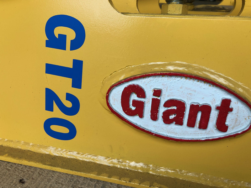 Diversen Giant GT20 190 kg breaker - Martillo hidráulico: foto 4 Diversen Giant GT20 190 kg breaker - Martillo hidráulico: foto 4