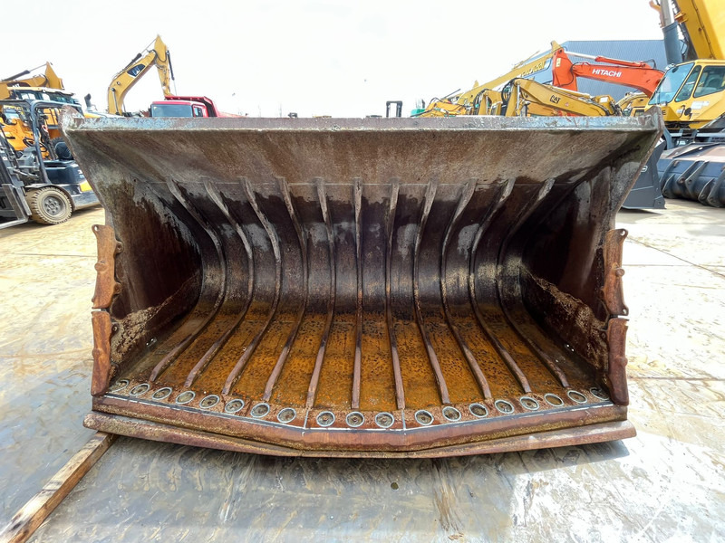 Doosan Bucket DL420-3 4500 l - Cazo: foto 3 Doosan Bucket DL420-3 4500 l - Cazo: foto 3