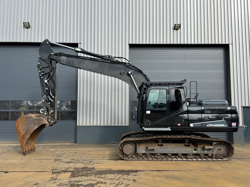 Doosan DX225LC-5 - Excavadora de cadenas: foto 1 Doosan DX225LC-5 - Excavadora de cadenas: foto 1