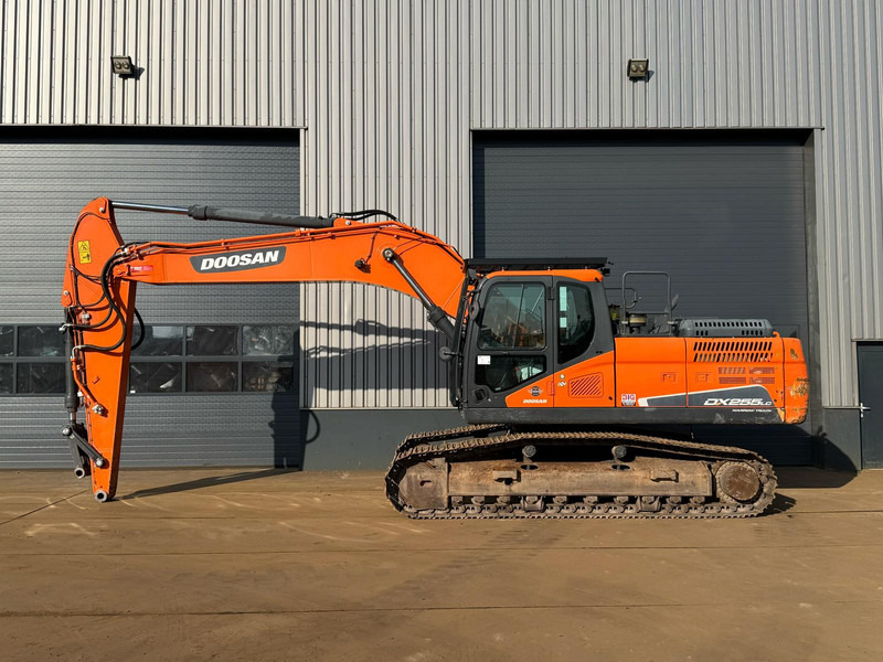 Doosan DX255NLC-5 - Excavadora de cadenas: foto 1 Doosan DX255NLC-5 - Excavadora de cadenas: foto 1
