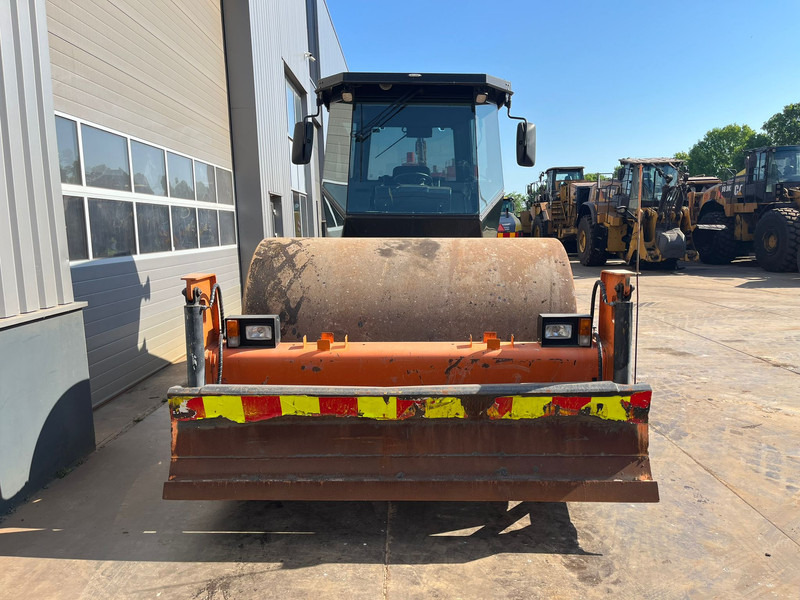 Rodillo Dynapac CA302D: foto 8