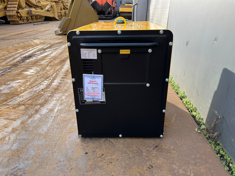 Giga power 8 KVA silent generator set - PLD8500SE - Generador industriale: foto 4 Giga power 8 KVA silent generator set - PLD8500SE - Generador industriale: foto 4