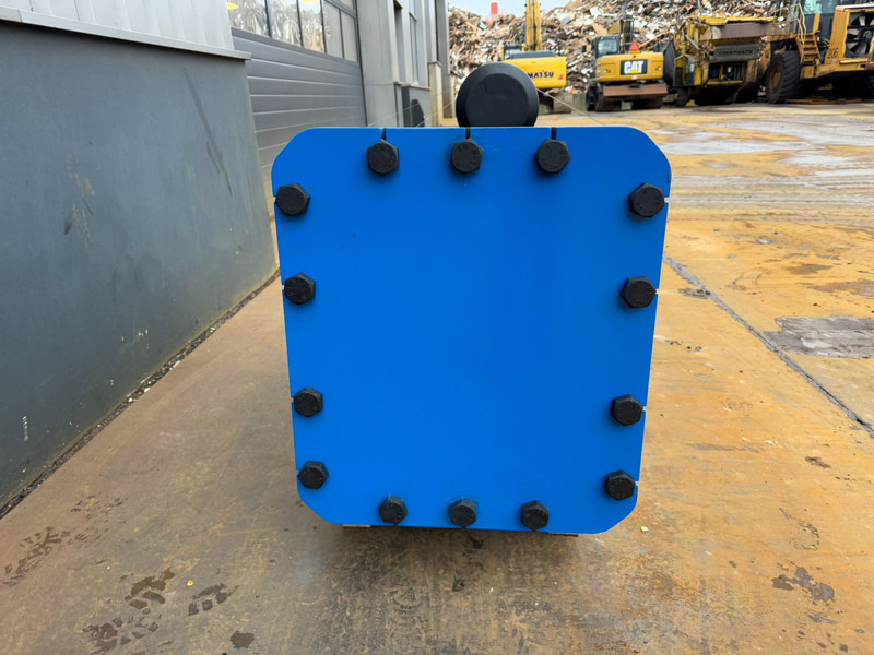 Hammer HS1700 - Martillo hidráulico: foto 5 Hammer HS1700 - Martillo hidráulico: foto 5