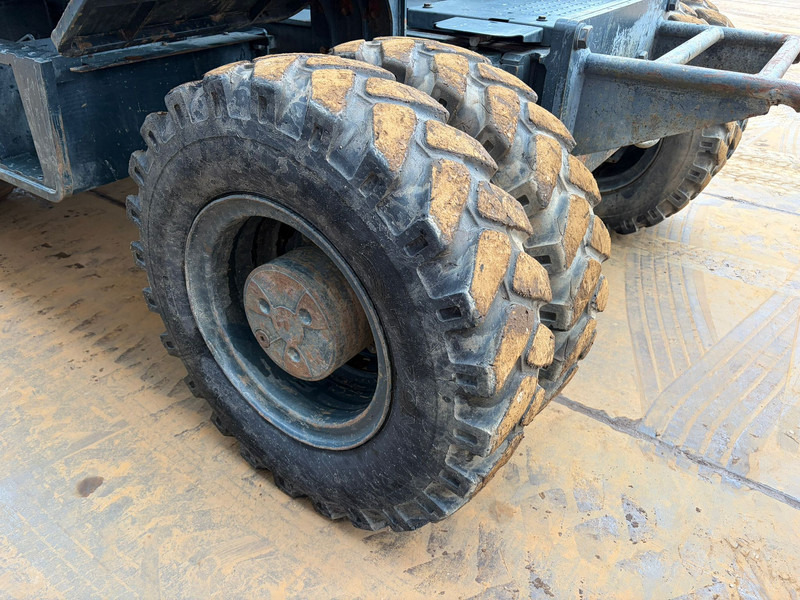 Excavadora de ruedas Hyundai Robex 180W-9A: foto 13 Excavadora de ruedas Hyundai Robex 180W-9A: foto 13