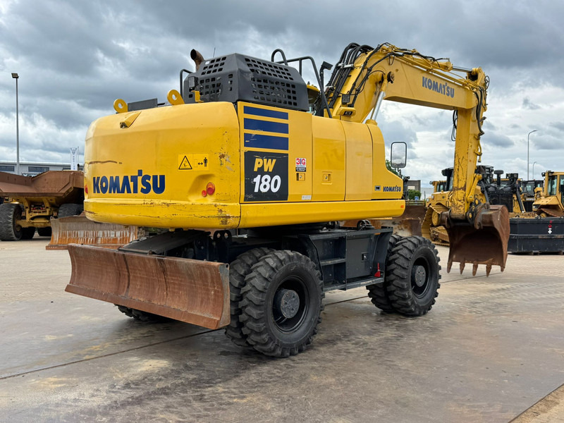 Komatsu PW180-11 - Excavadora de ruedas: foto 5 Komatsu PW180-11 - Excavadora de ruedas: foto 5