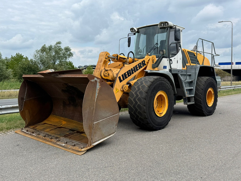 Liebherr L566 2plus2 - Cargadora de ruedas: foto 2 Liebherr L566 2plus2 - Cargadora de ruedas: foto 2