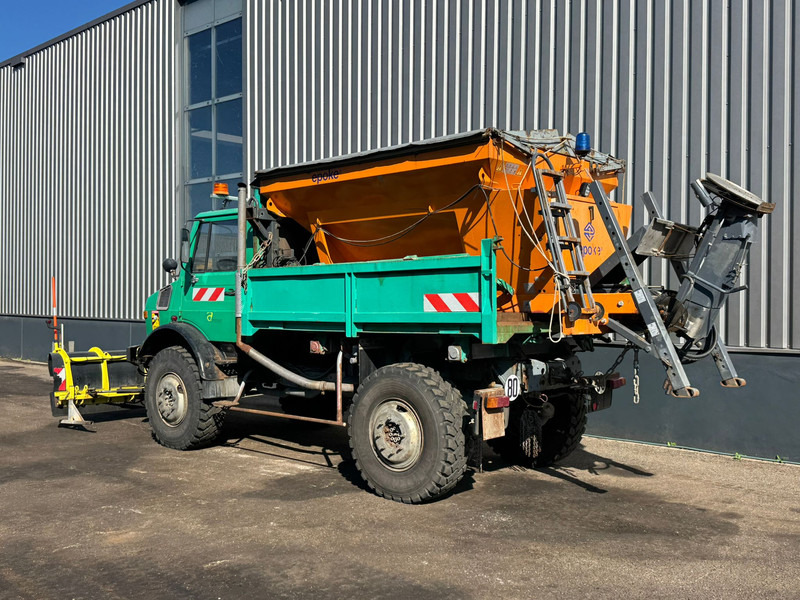 MERCEDESBENZ Unimog U1700 - Barredora vial: foto 3 MERCEDESBENZ Unimog U1700 - Barredora vial: foto 3