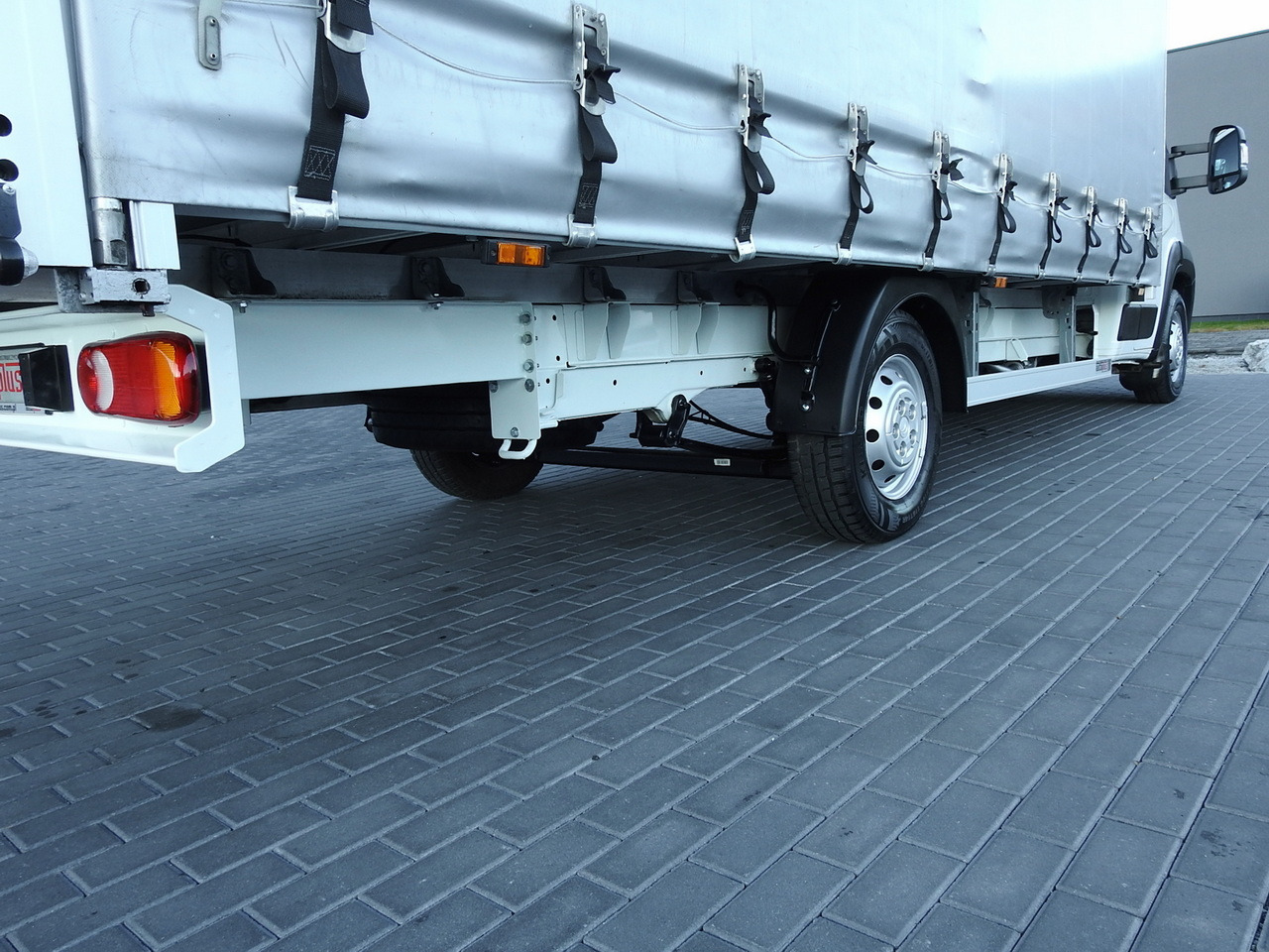 Furgoneta con lona CITROEN JUMPER TARPAULIN 10 PALLETS CRUISE CONTROL AIR CONDITIONING LED LIGHTS PNEUMATICS 165HP: foto 16 Furgoneta con lona CITROEN JUMPER TARPAULIN 10 PALLETS CRUISE CONTROL AIR CONDITIONING LED LIGHTS PNEUMATICS 165HP: foto 16