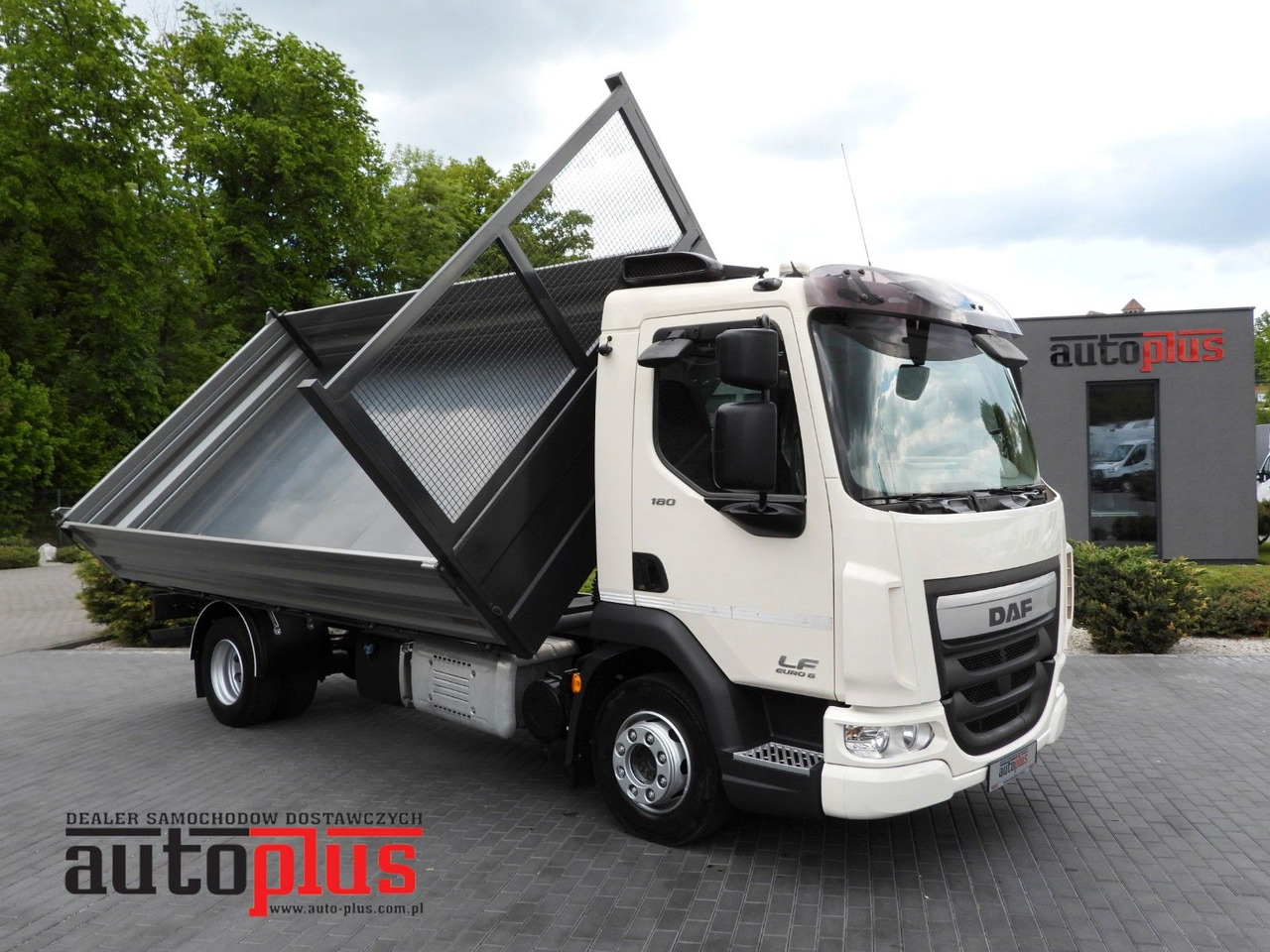 DAF LF 180 DREISEIKIPPER TEMPOMAT AUTOMATIK - Camión volquete: foto 1 DAF LF 180 DREISEIKIPPER TEMPOMAT AUTOMATIK - Camión volquete: foto 1