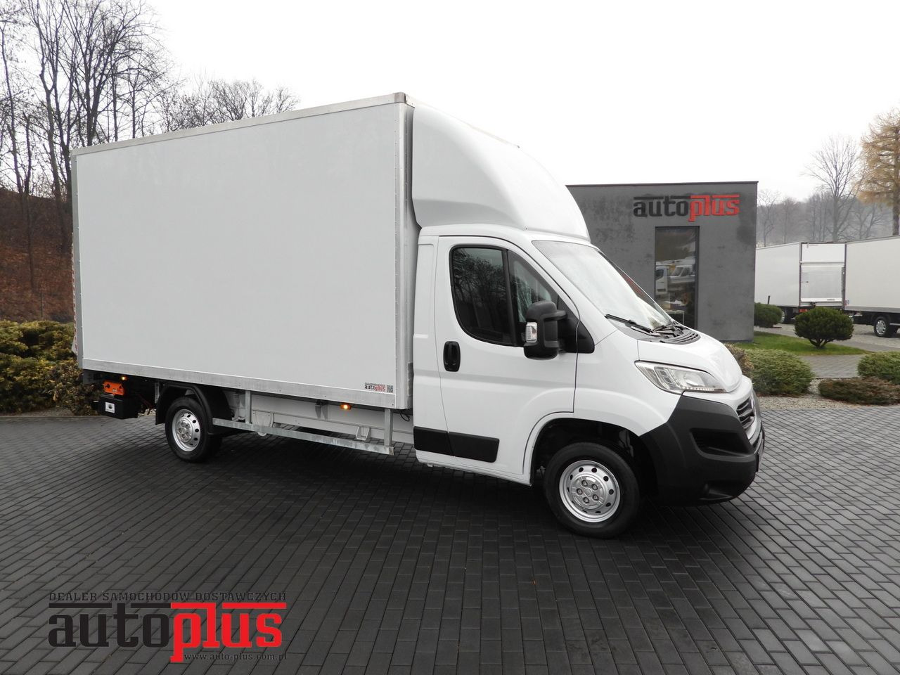 FIAT DUCATO BOX LIFT 8 PALLETS CRUISE CONTROL NAVIGATION LED LIGHTS AIR CONDITIONING 130HP - Furgoneta caja cerrada: foto 1 FIAT DUCATO BOX LIFT 8 PALLETS CRUISE CONTROL NAVIGATION LED LIGHTS AIR CONDITIONING 130HP - Furgoneta caja cerrada: foto 1
