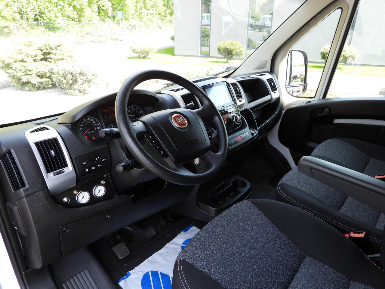 FIAT DUCATO TARPAULIN 10 PALLETS WEBASTO CRUISE CONTROL AIR CONDITIONING LED LIGHTS PNEUMATICS  160HP - Furgoneta con lona: foto 2 FIAT DUCATO TARPAULIN 10 PALLETS WEBASTO CRUISE CONTROL AIR CONDITIONING LED LIGHTS PNEUMATICS  160HP - Furgoneta con lona: foto 2