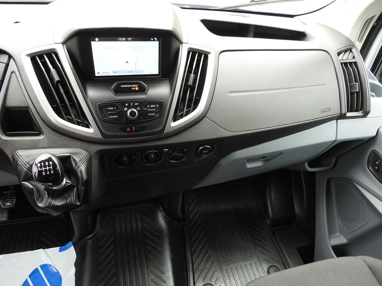 Furgoneta frigorifica FORD TRANSIT REFRIGERATOR VAN 0*C HEATING FUNCTION POWER SUPPLY 230V CRUISE CONTROL NAVIGATION AIR CONDITIONING LED LIGHTS  130HP: foto 43