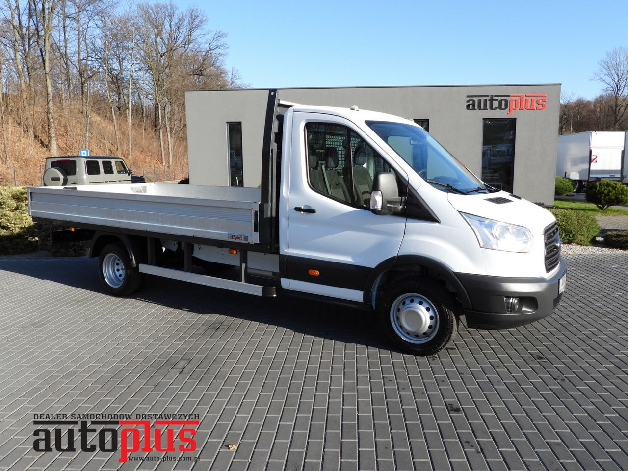 FORD TRANSIT STAKE BODY 8 PALLETS TWIN WHEELS AIR CONDITIONING 155HP - Furgoneta caja abierta: foto 1 FORD TRANSIT STAKE BODY 8 PALLETS TWIN WHEELS AIR CONDITIONING 155HP - Furgoneta caja abierta: foto 1