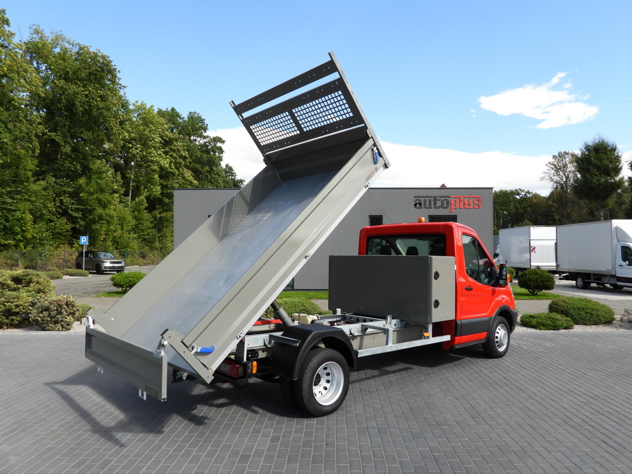 FORD TRANSIT TIPPER CRUISE CONTROL LED LIGHTS TWIN WHEELS AIR CONDITIONING 170HP - Furgoneta basculante: foto 3 FORD TRANSIT TIPPER CRUISE CONTROL LED LIGHTS TWIN WHEELS AIR CONDITIONING 170HP - Furgoneta basculante: foto 3
