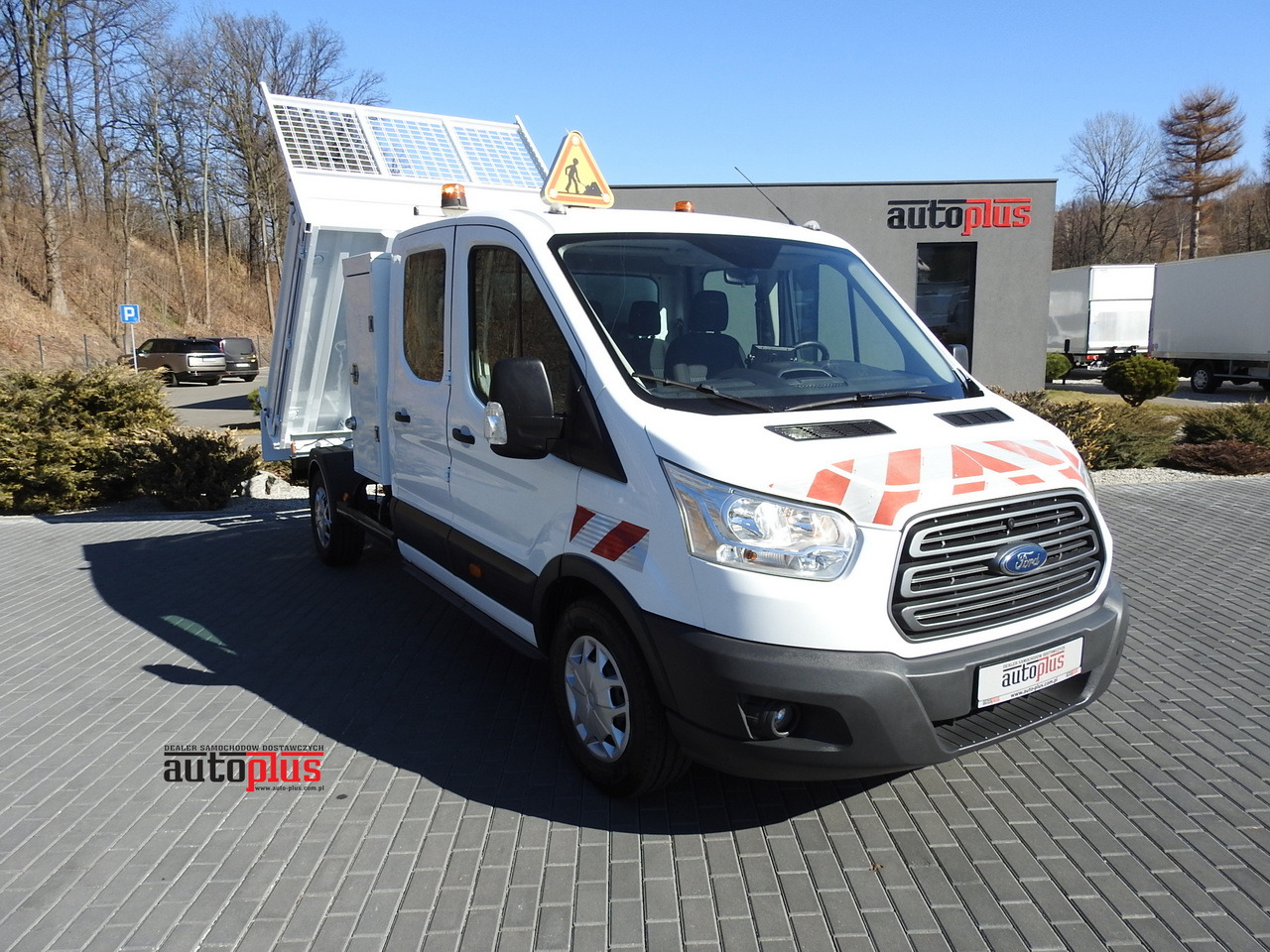 FORD TRANSIT TIPPER DOUBLE CABIN DOKA 6 SEATS CRUISE CONTROL AIR CONDITIONING 130HP - Furgoneta basculante: foto 1 FORD TRANSIT TIPPER DOUBLE CABIN DOKA 6 SEATS CRUISE CONTROL AIR CONDITIONING 130HP - Furgoneta basculante: foto 1