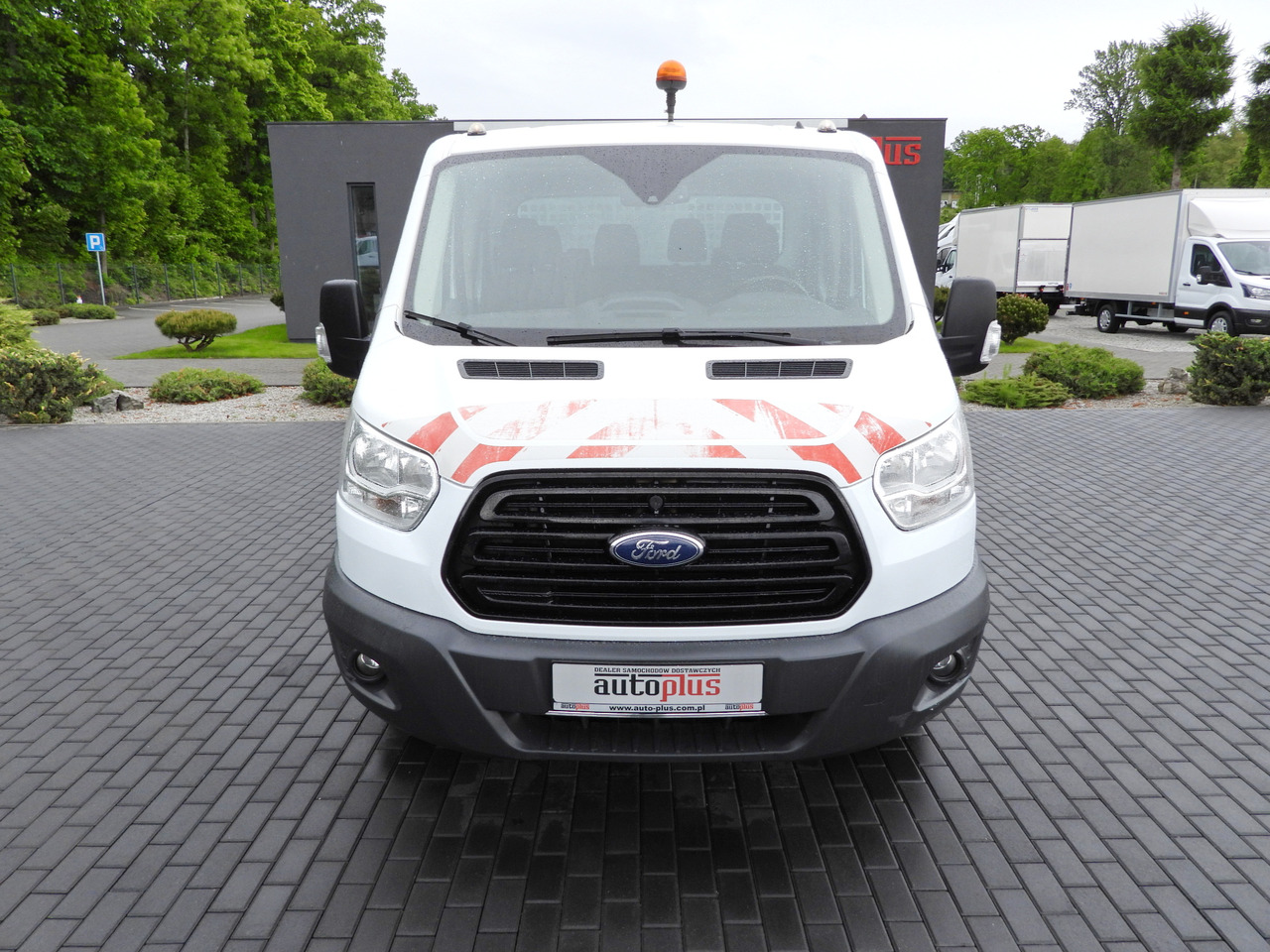Ford TRANSIT KIPPER DOPPELKABINE DOKA 6 SITZE - Furgoneta basculante, Furgoneta combi: foto 5 Ford TRANSIT KIPPER DOPPELKABINE DOKA 6 SITZE - Furgoneta basculante, Furgoneta combi: foto 5