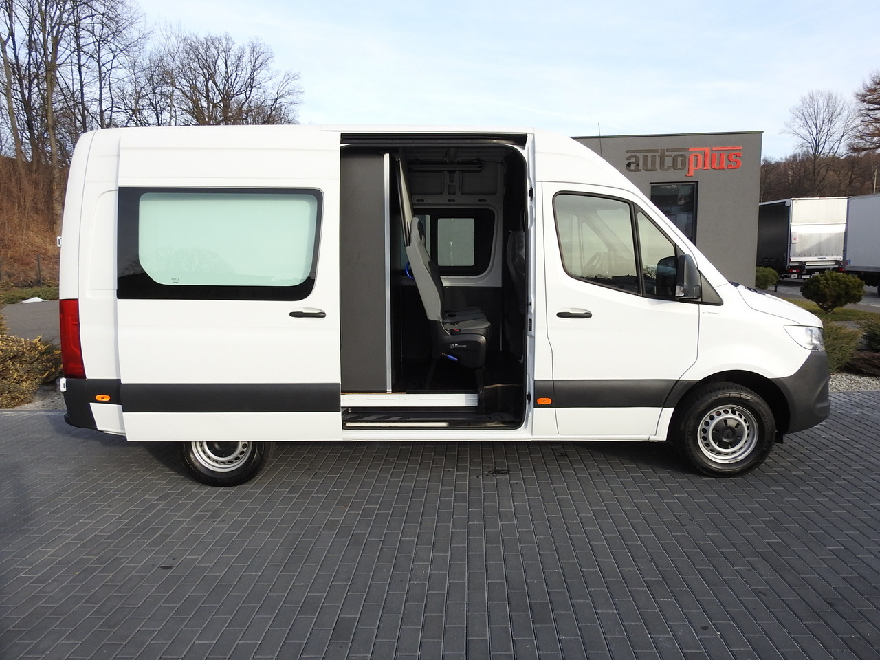 Furgoneta MERCEDES SPRINTER 314 BOX DELIVERY VAN 6 SEATS CRUISE CONTROL AIR CONDITIONING  140HP: foto 8