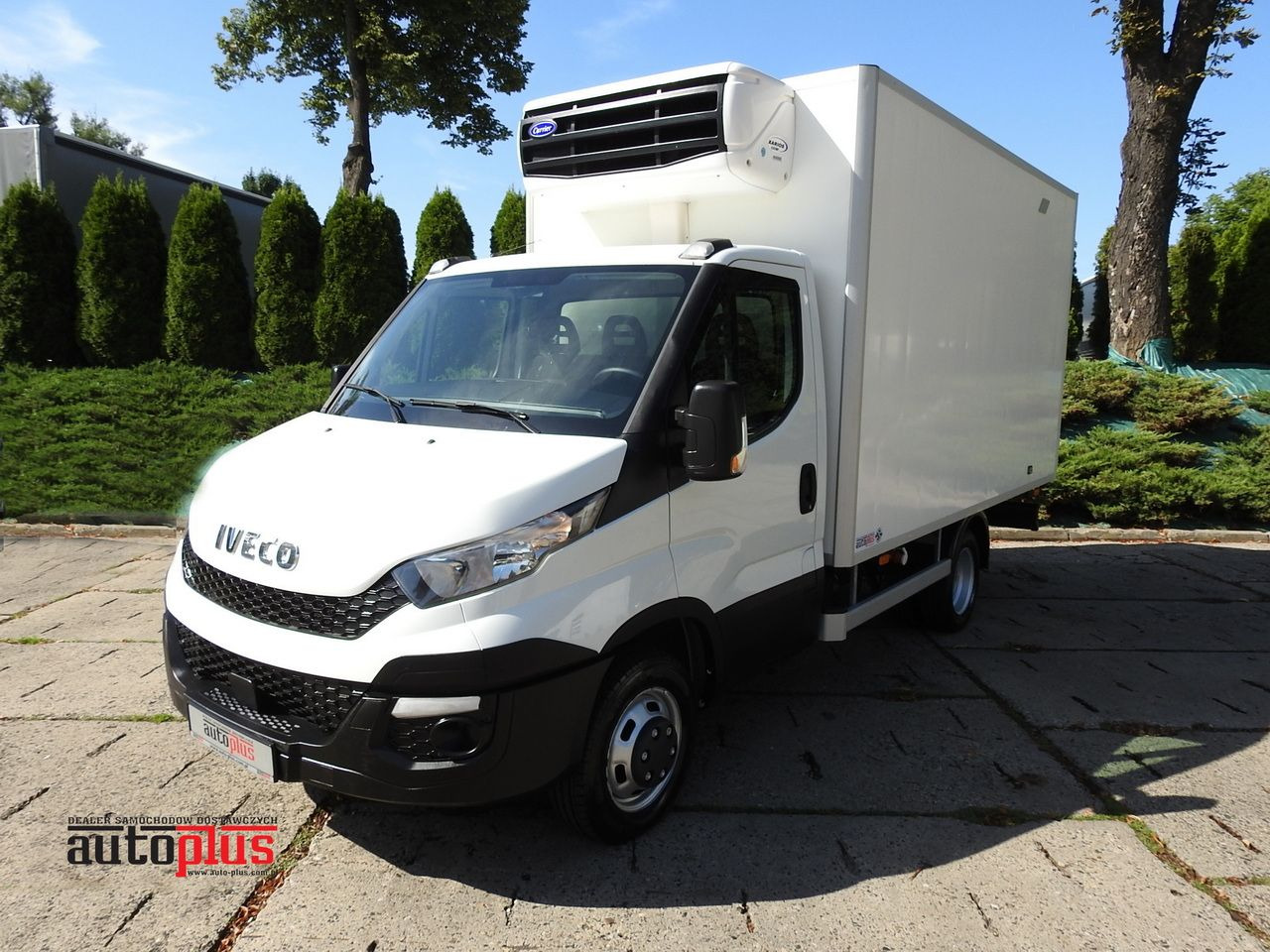 IVECO DAILY 35C15 REGRIGERATOR BOX -12*C POWER SUPPLY 230V LED LIGHTS TWIN WHEELS 150HP - Furgoneta frigorifica: foto 1 IVECO DAILY 35C15 REGRIGERATOR BOX -12*C POWER SUPPLY 230V LED LIGHTS TWIN WHEELS 150HP - Furgoneta frigorifica: foto 1