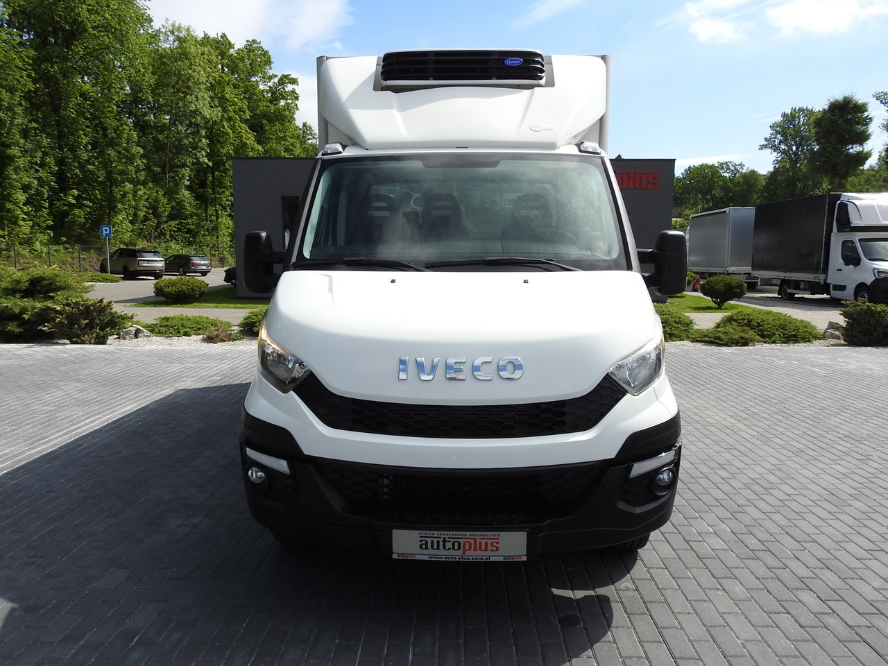 IVECO DAILY 35S15 REGRIGERATOR BOX -12*C 8 PALLETS CRUISE CONTROL TWIN WHEELS AIR CONDITIONING 150HP - Furgoneta frigorifica: foto 5 IVECO DAILY 35S15 REGRIGERATOR BOX -12*C 8 PALLETS CRUISE CONTROL TWIN WHEELS AIR CONDITIONING 150HP - Furgoneta frigorifica: foto 5