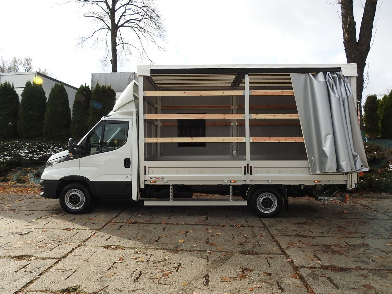 Leasing para IVECO DAILY 35S16 NEW TARPAULIN LIFT 8 PALLETS CRUISE CONTROL AIR CONDITIONING  160HP IVECO DAILY 35S16 NEW TARPAULIN LIFT 8 PALLETS CRUISE CONTROL AIR CONDITIONING  160HP: foto 8