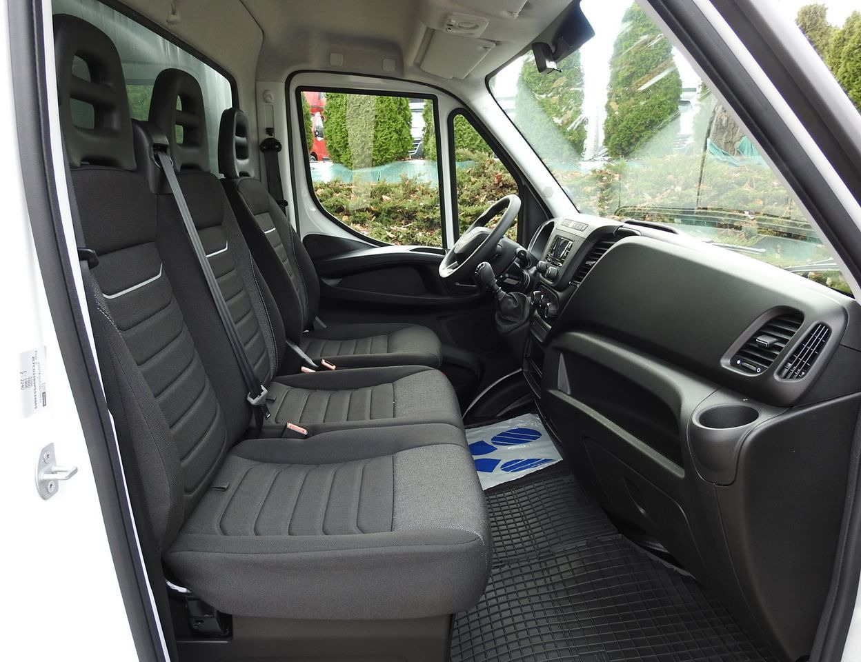 Leasing para IVECO DAILY 35S16 NEW TARPAULIN LIFT 8 PALLETS CRUISE CONTROL AIR CONDITIONING  160HP IVECO DAILY 35S16 NEW TARPAULIN LIFT 8 PALLETS CRUISE CONTROL AIR CONDITIONING  160HP: foto 46