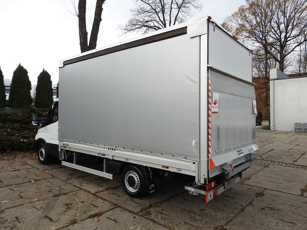 Leasing para IVECO DAILY 35S16 NEW TARPAULIN LIFT 8 PALLETS CRUISE CONTROL AIR CONDITIONING  160HP IVECO DAILY 35S16 NEW TARPAULIN LIFT 8 PALLETS CRUISE CONTROL AIR CONDITIONING  160HP: foto 10