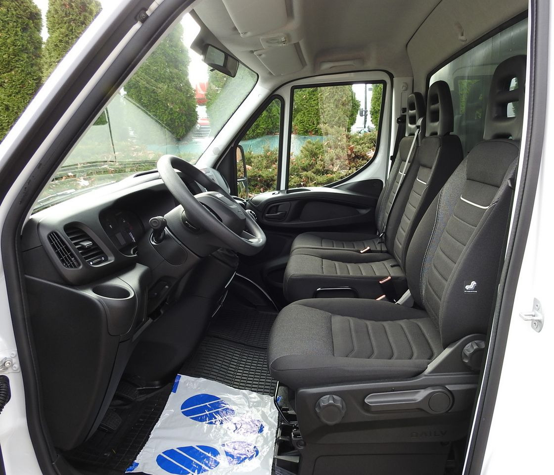 Leasing para IVECO DAILY 35S16 NEW TARPAULIN LIFT 8 PALLETS CRUISE CONTROL AIR CONDITIONING  160HP IVECO DAILY 35S16 NEW TARPAULIN LIFT 8 PALLETS CRUISE CONTROL AIR CONDITIONING  160HP: foto 34