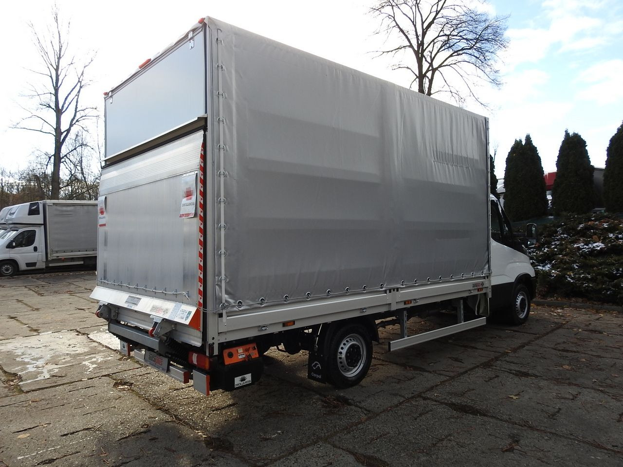 Leasing para IVECO DAILY 35S16 NEW TARPAULIN LIFT 8 PALLETS CRUISE CONTROL AIR CONDITIONING  160HP IVECO DAILY 35S16 NEW TARPAULIN LIFT 8 PALLETS CRUISE CONTROL AIR CONDITIONING  160HP: foto 16